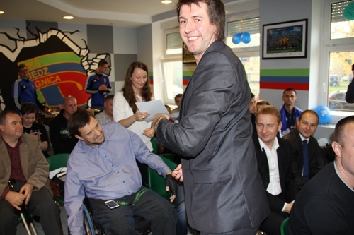 Kibice nie tylko kibicują