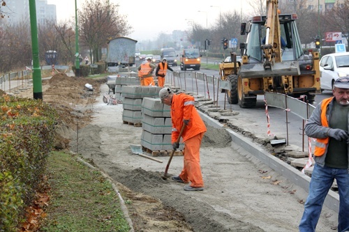 Kolejna zatoka na al. Piłsudskiego w przebudowie