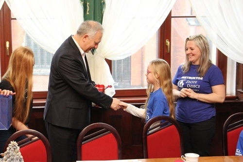 &bdquo;Złote Dzieci&rdquo; pojadą do Paryża