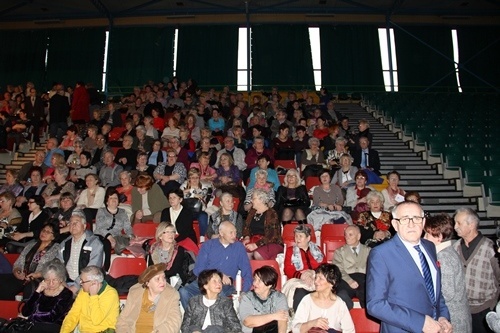 Legniczanie &ndash; legniczankom  w niezapomniany sobotni wiecz&oacute;r