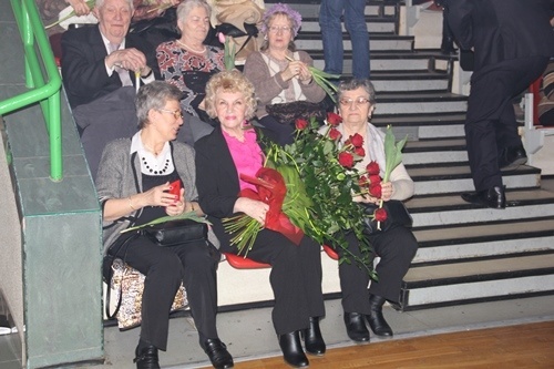 Legniczanie &ndash; legniczankom  w niezapomniany sobotni wiecz&oacute;r