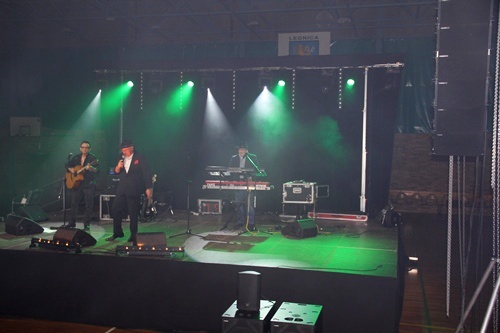 Legniczanie &ndash; legniczankom w niezapomniany sobotni wiecz&oacute;r