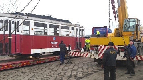 Historyczny tramwaj powr&oacute;ci do świetności 6