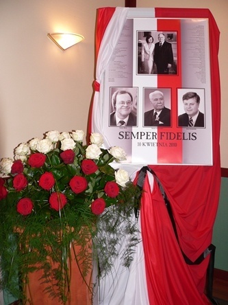 Pamiętamy - Smoleńsk, 10 kwietnia 2010, godz. 8.56 9