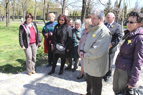 W hołdzie bohaterom Powstania w Getcie Warszawskim 6