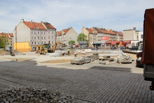 Pomnik Zesłańcom Sybiru nabiera kształtu 8