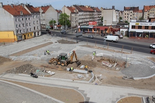 Pomnik Zesłańcom Sybiru nabiera kształtu 10