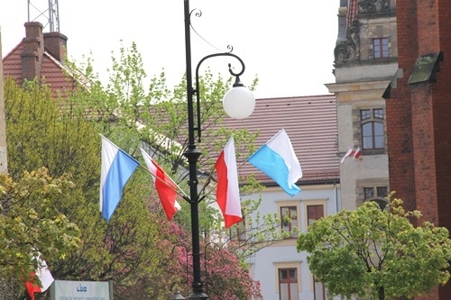 100 metr&oacute;w biało-czerwonej na Święto Flagi 8