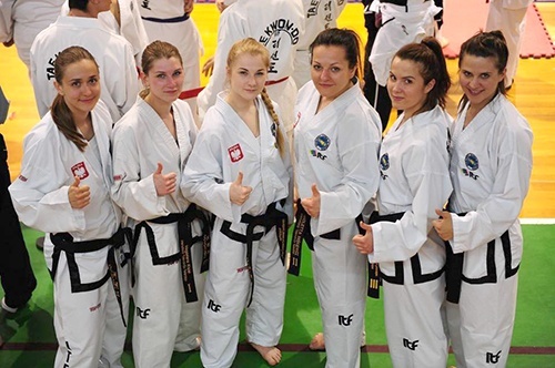 20 medali legnickich taekwondok&oacute;w 3