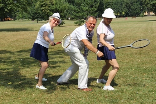 Senioralne lato w legnickim parku 19