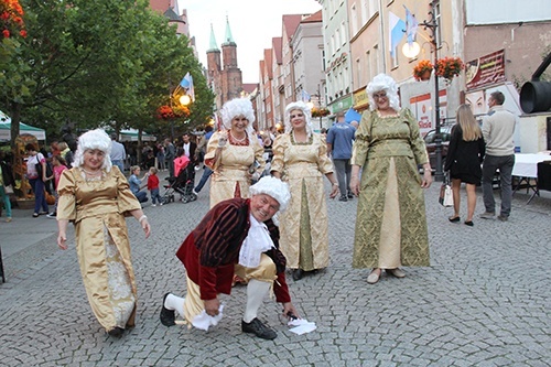 Tysiące legniczan świętowało Imieniny Ulicy 9