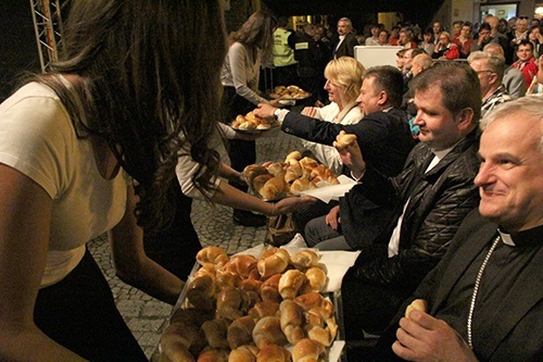 Tysiące legniczan świętowało Imieniny Ulicy 15