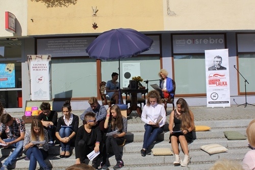 Legniczanie wzięli udział w Narodowym Czytaniu &bdquo;Lalki&rdquo; 2