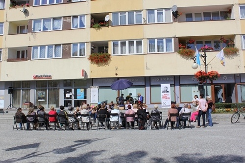 Legniczanie wzięli udział w Narodowym Czytaniu &bdquo;Lalki&rdquo; 4