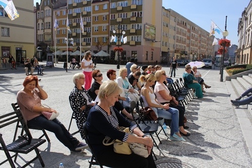 Legniczanie wzięli udział w Narodowym Czytaniu &bdquo;Lalki&rdquo; 8