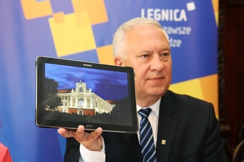 Konferencja prasowa prezydenta Legnicy 22.09.20155