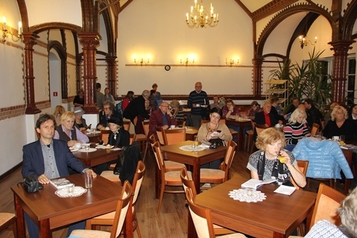 Udana promocja XXXVI tomu Szkic&oacute;w Legnickich 1