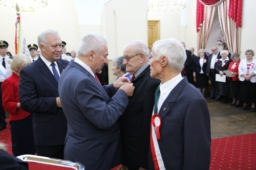 odznaczenia niepodleglosciowe