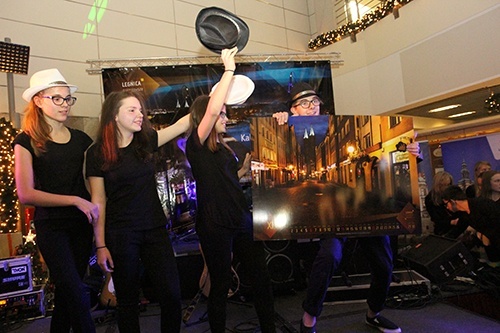 Legnicki kalendarz 2016 trafił do mieszkańc&oacute;w 4