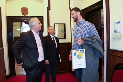spotkanie z piotrem gruszka