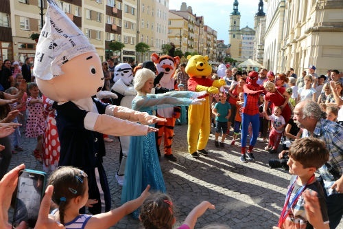 tłum ludzi