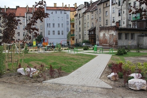 plac zabaw zakaczawie lbo