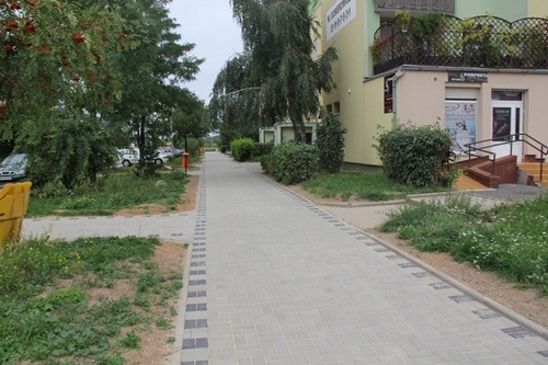 nowe chodniki na p[iekarach