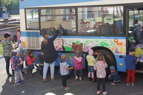 kolorowy autobus