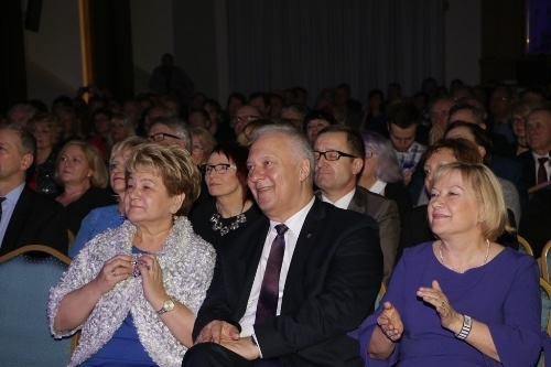 W nowy rok z magią, książką tajemnic i Feelem 10